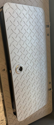 STORAGE DOOR, PEAK 4/6 PASSENGER